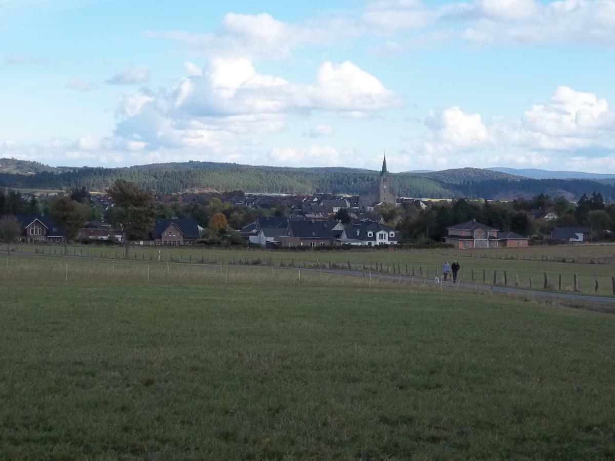 Zum Sauerlaender Altstadt Medebach Buitenkant foto